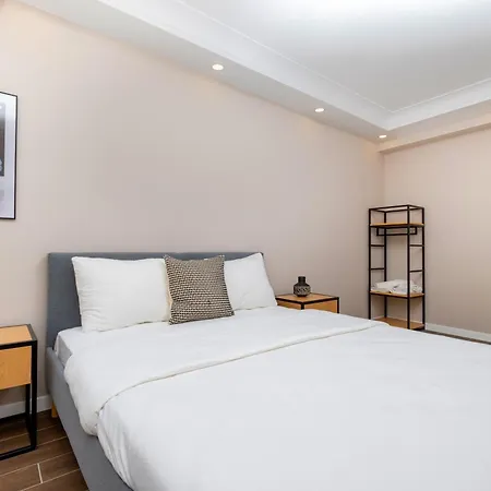 Luxury 2-bedroom Bosphorus View Flat With Private Parking And Elevator Istanbul