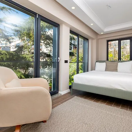 Luxury 2-bedroom Bosphorus View Flat With Private Parking And Elevator * Istanbul