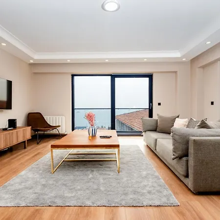 Luxury 2-bedroom Bosphorus View Flat With Private Parking And Elevator Lägenhet Istanbul